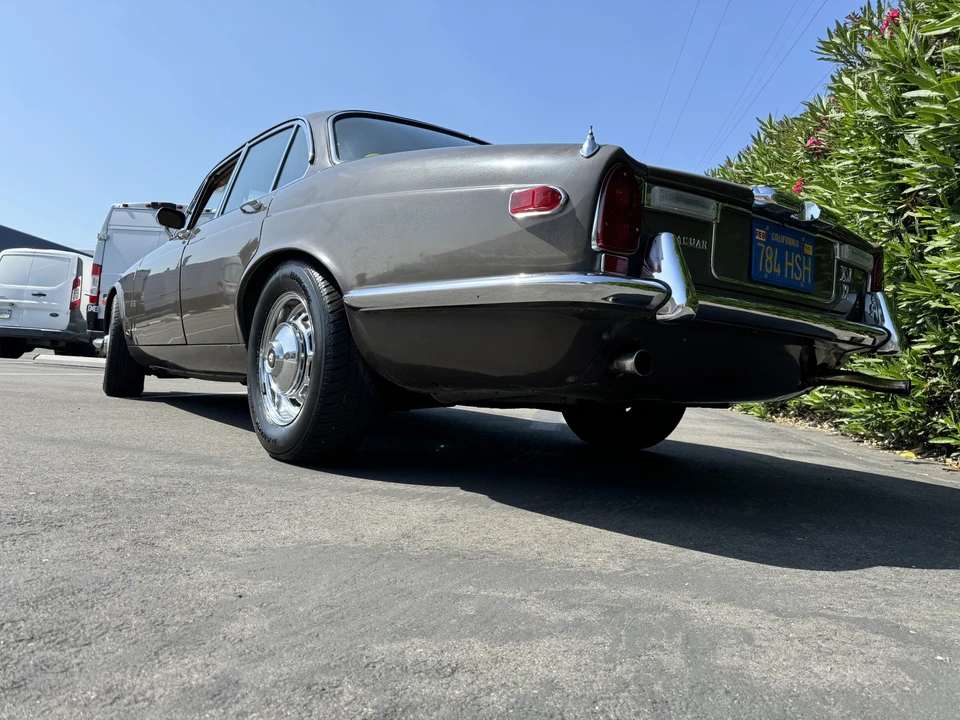 1973 Jaguar XJ Series 1 - Image 11 of 31