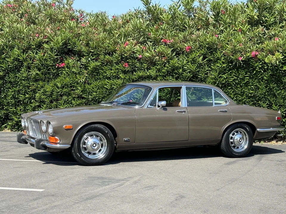 1973 Jaguar XJ Series 1 - Image 13 of 31