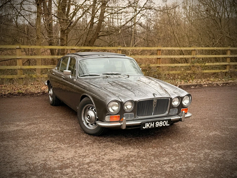 1973 Jaguar XJ Series 1 - Image 14 of 21