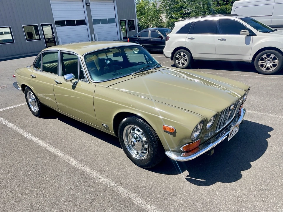 1973 Jaguar XJ Series 1 - Image 2 of 20