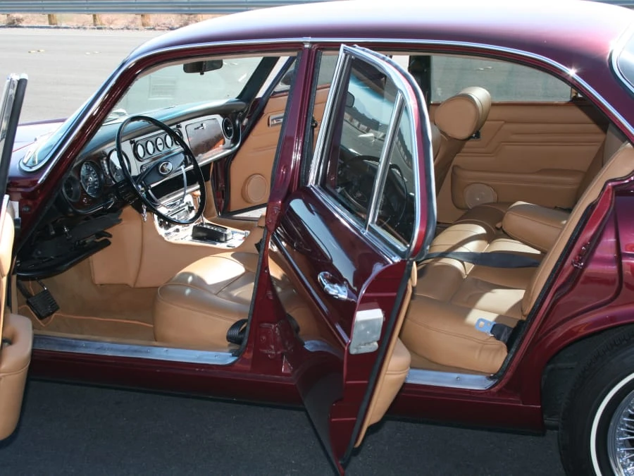 1973 Jaguar XJ Series 1 - Image 3 of 8