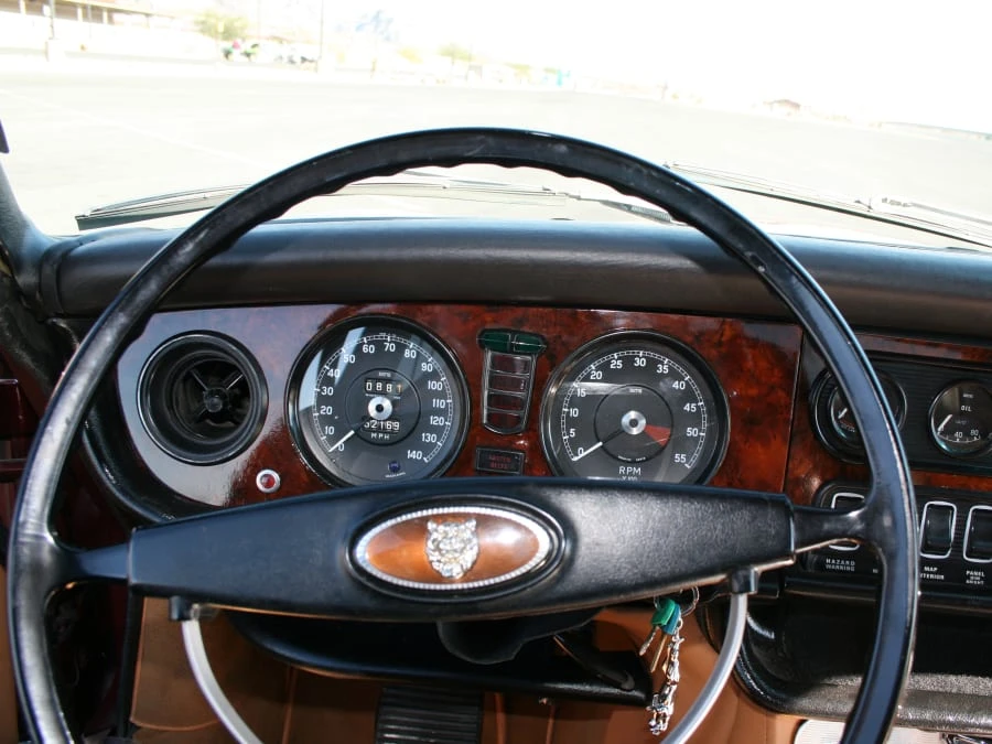 1973 Jaguar XJ Series 1 - Image 5 of 8