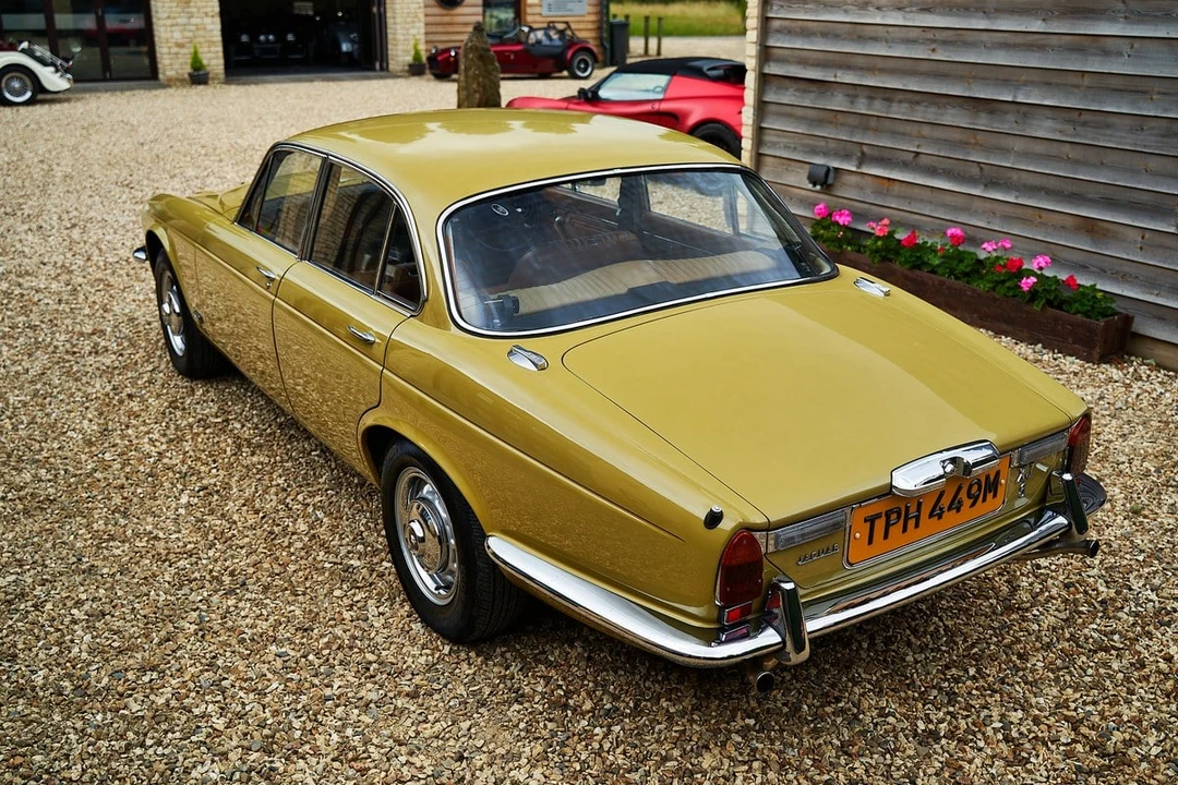 1973 Jaguar XJ Series 2 - Image 29 of 30