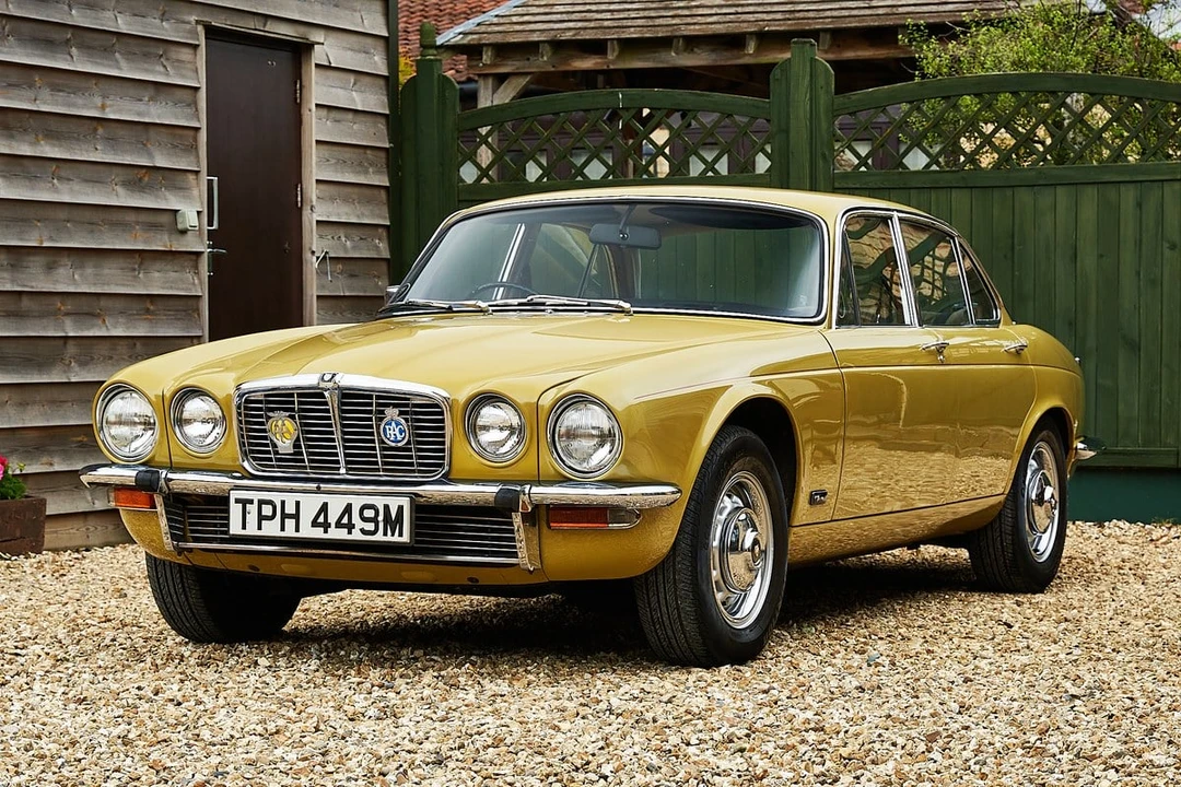 1973 Jaguar XJ Series 2 - Image 24 of 30