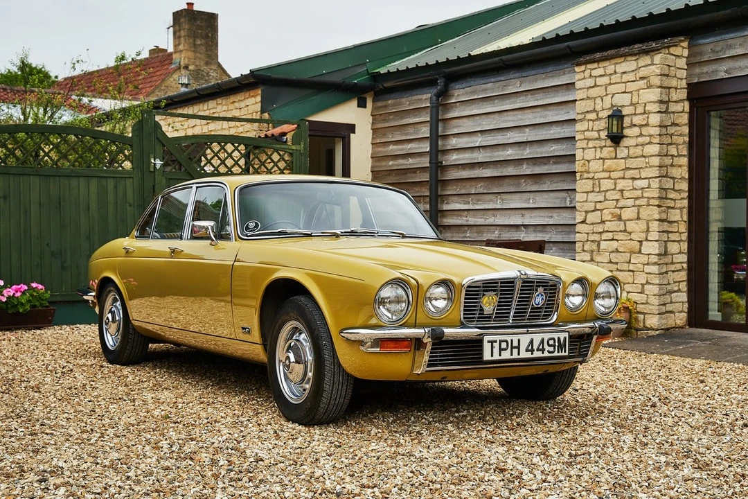 1973 Jaguar XJ Series 2 - Image 13 of 30