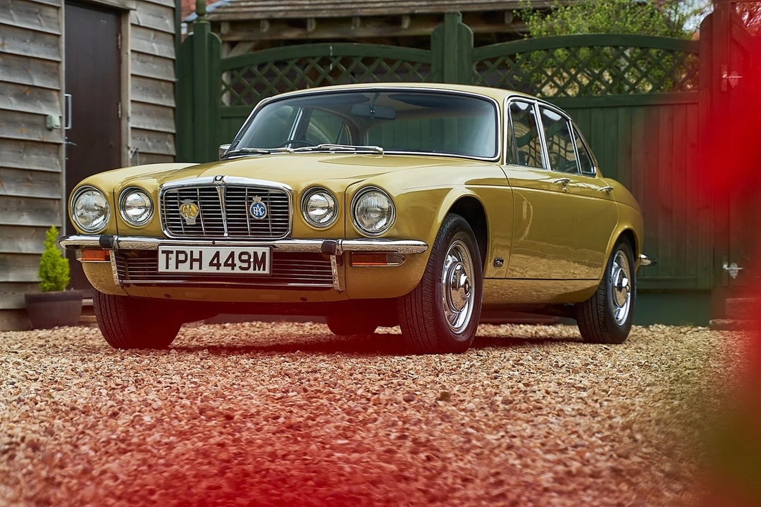 1973 Jaguar XJ Series 2 - Image 8 of 30