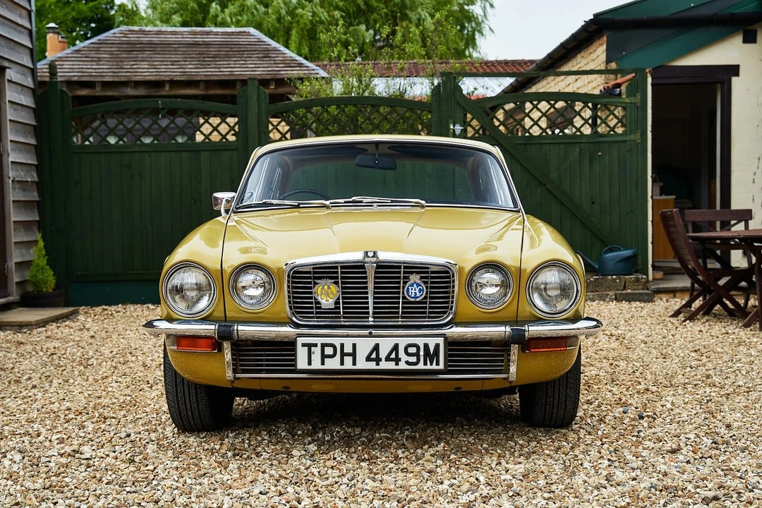 1973 Jaguar XJ Series 2 - Image 4 of 30