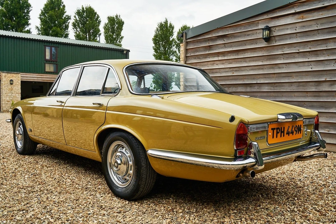 1973 Jaguar XJ Series 2 - Image 15 of 30
