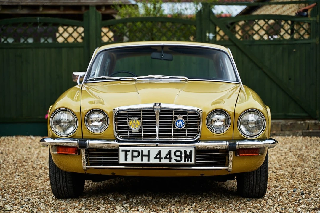 1973 Jaguar XJ Series 2 - Image 16 of 30