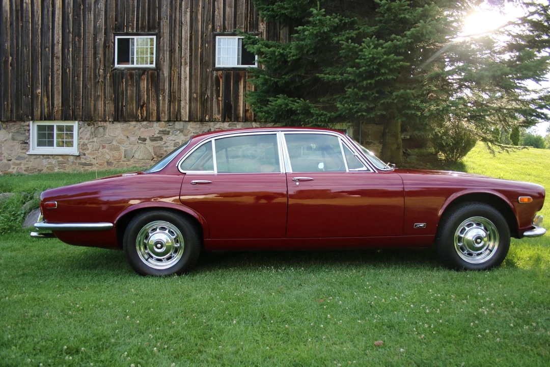 1973 Jaguar XJ Series 1 - Image 17 of 31