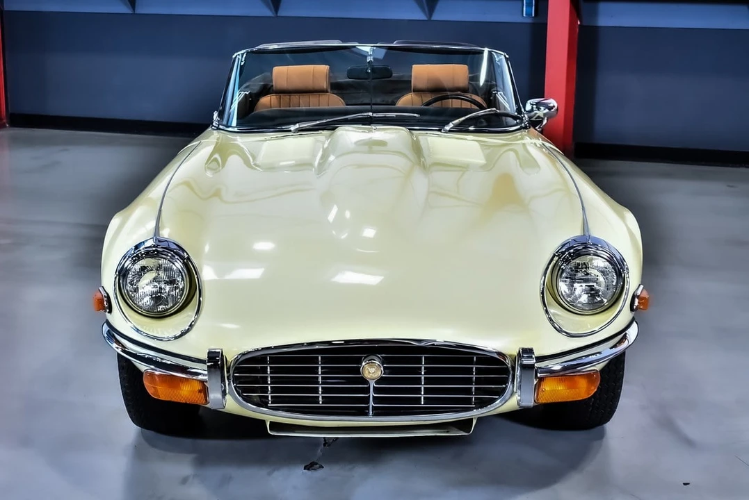 1973 Jaguar E-Type Series 3 V12 - Image 2 of 30