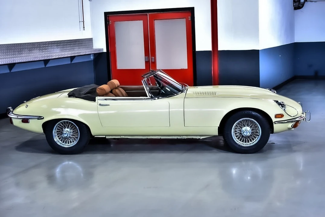 1973 Jaguar E-Type Series 3 V12 - Image 8 of 30
