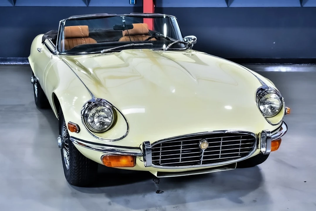 1973 Jaguar E-Type Series 3 V12 - Image 4 of 30