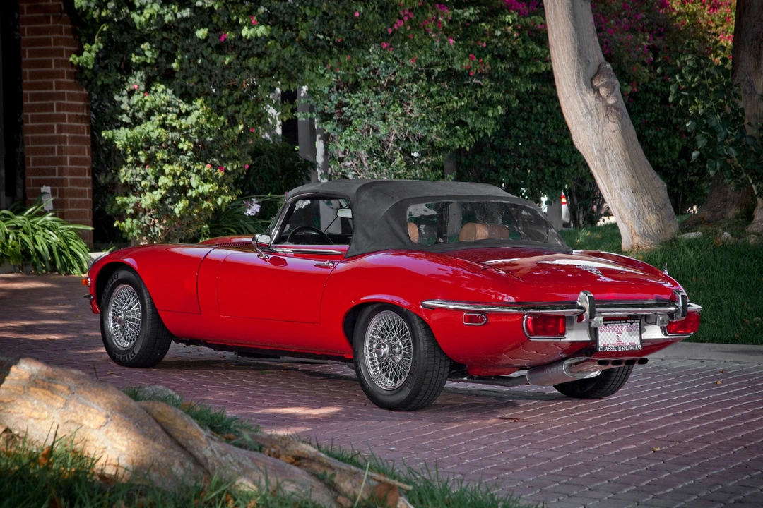 1973 Jaguar E-Type Series 3 V12 - Image 5 of 7