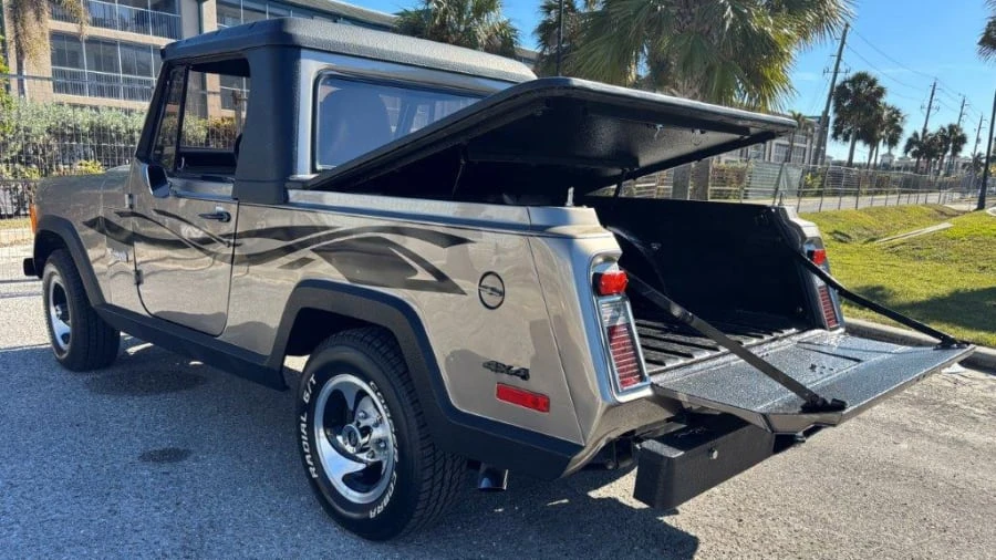 1973 Jeep Jeepster Commando - Image 9 of 23