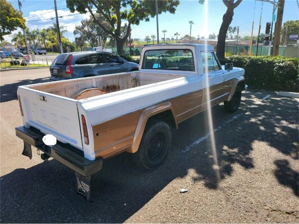 1973 Jeep SJ Gladiator - Image 4 of 20