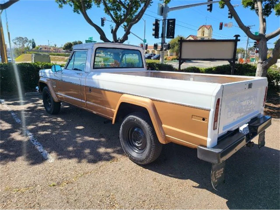 1973 Jeep SJ Gladiator - Image 9 of 20