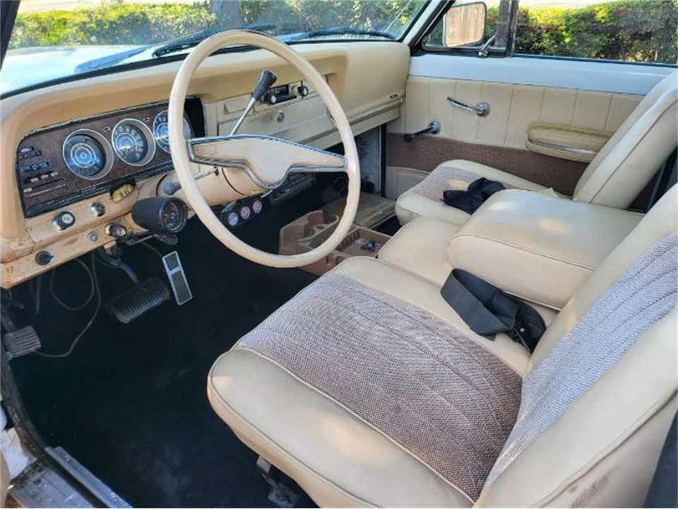 1973 Jeep SJ Gladiator - Image 13 of 20