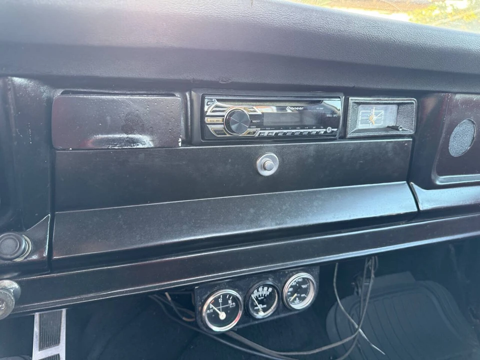 1973 Jeep SJ Gladiator - Image 18 of 21