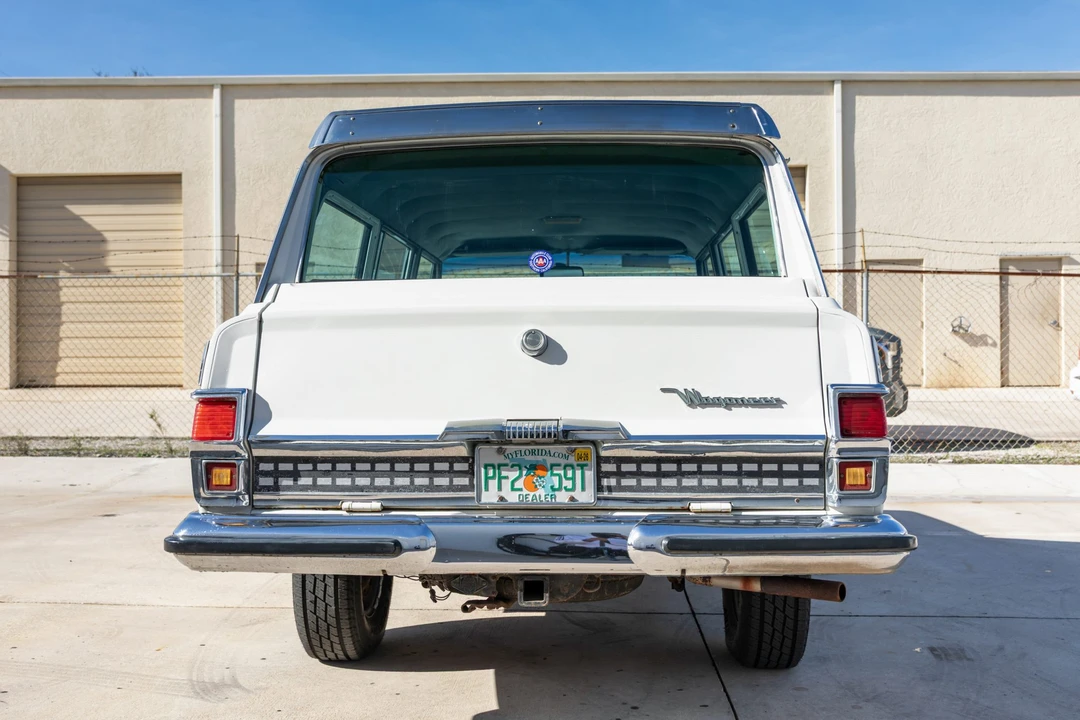 1973 Jeep SJ Wagoneer - Image 7 of 31