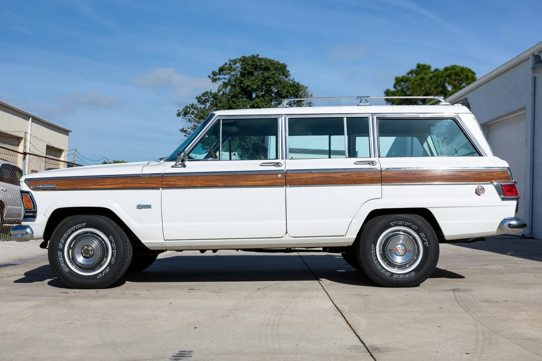 1973 Jeep SJ Wagoneer - Image 8 of 31