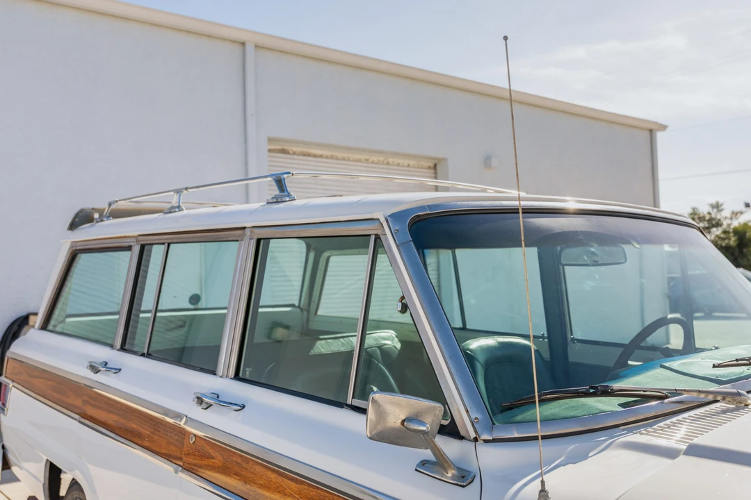 1973 Jeep SJ Wagoneer - Image 17 of 31