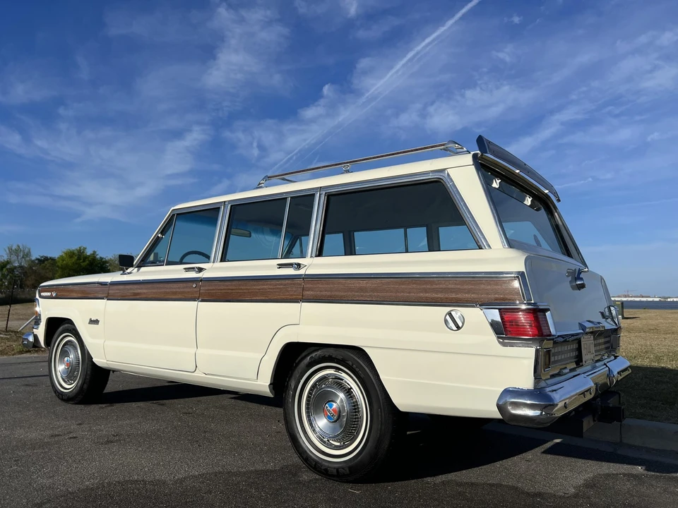 1973 Jeep SJ Wagoneer - Image 11 of 31