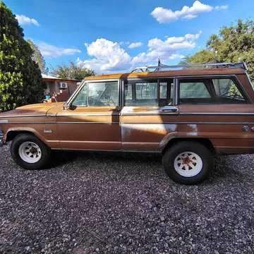 1973 Jeep Wagoneer Sport Utility 4D