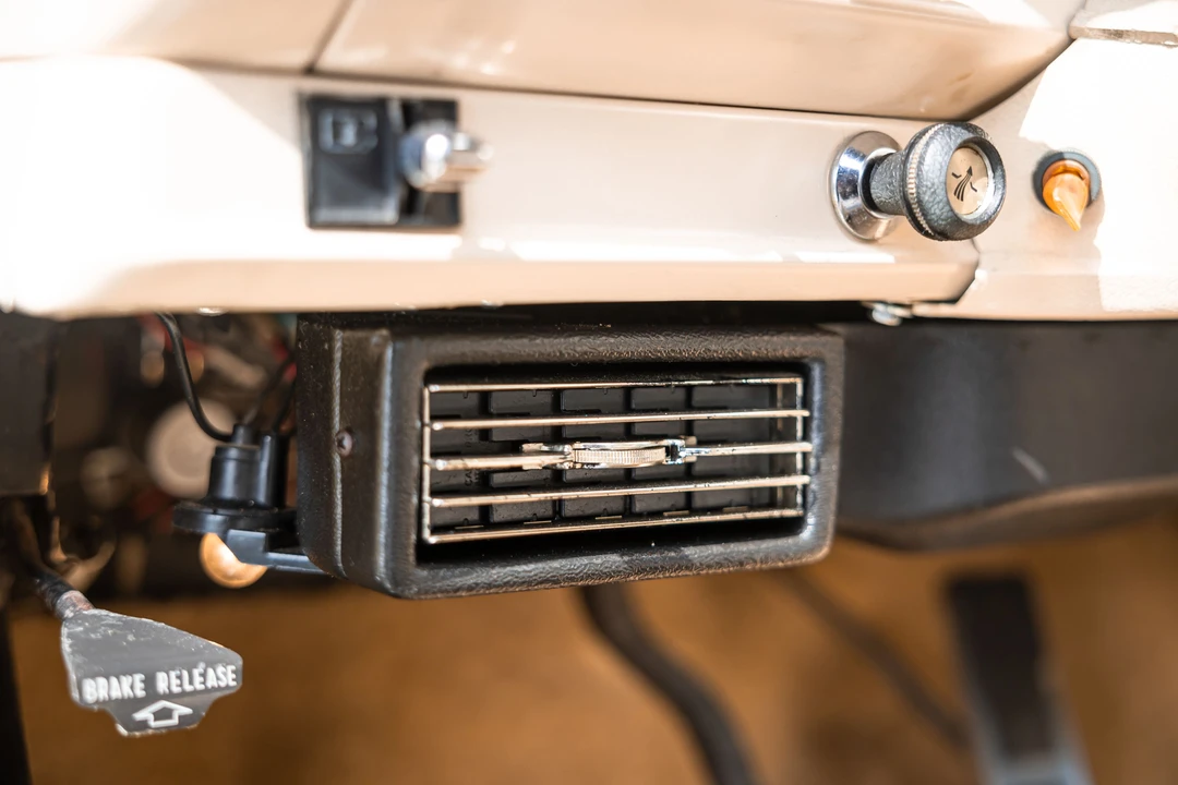 1973 Jeep SJ Wagoneer - Image 15 of 31