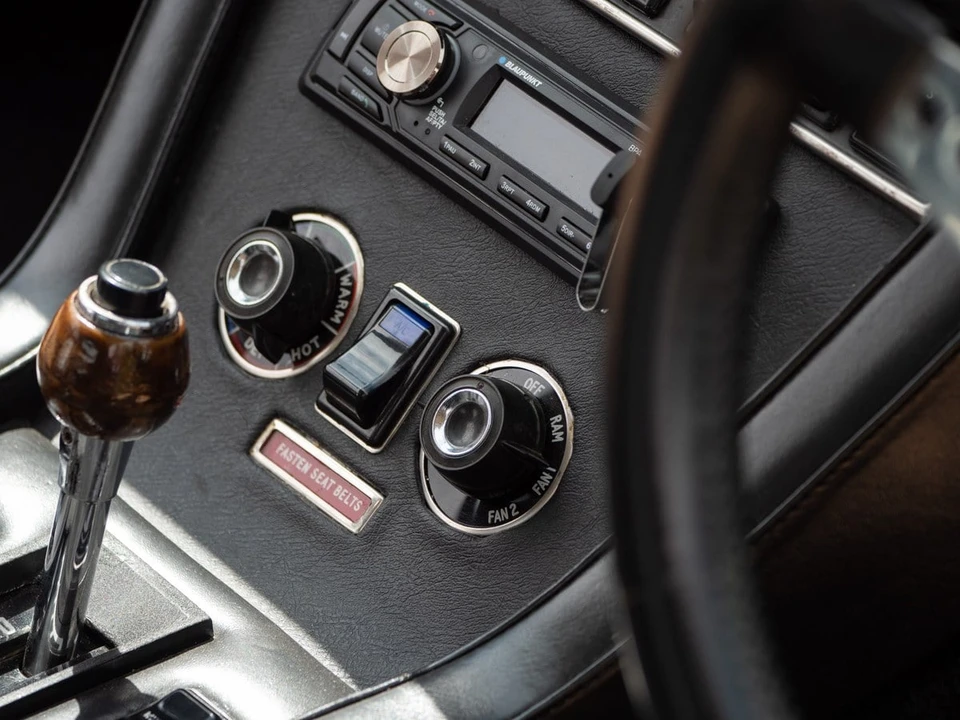 1973 Jensen Interceptor - Image 29 of 30