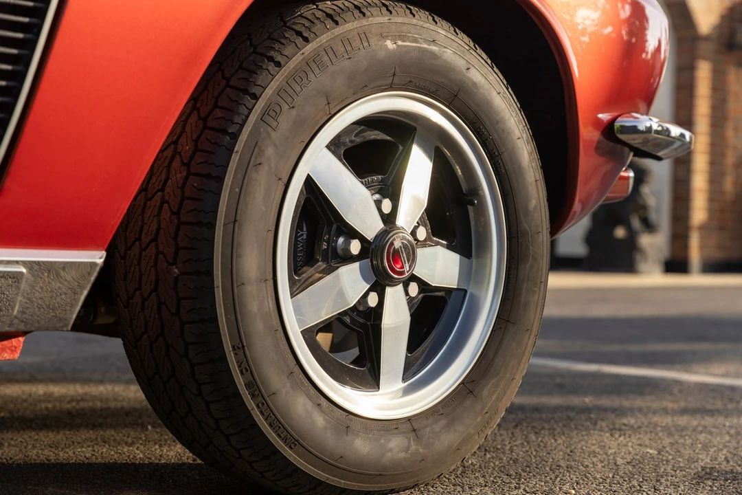 1973 Jensen Interceptor - Image 19 of 30