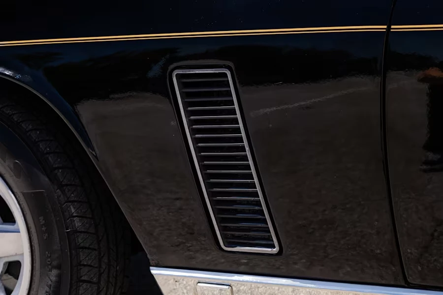 1973 Jensen Interceptor - Image 10 of 31