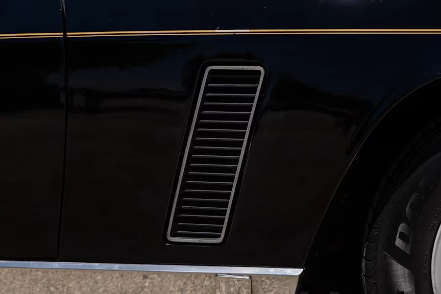 1973 Jensen Interceptor - Image 7 of 31