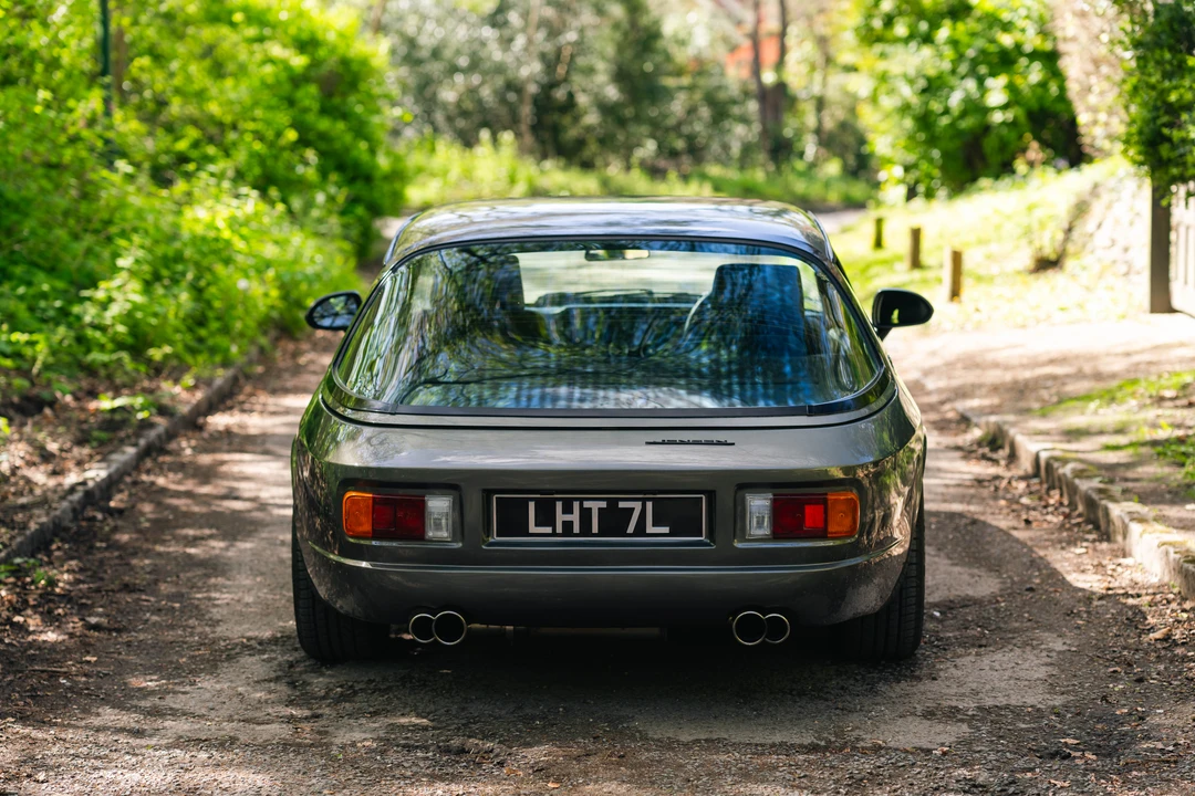 1973 Jensen Interceptor - Image 5 of 31