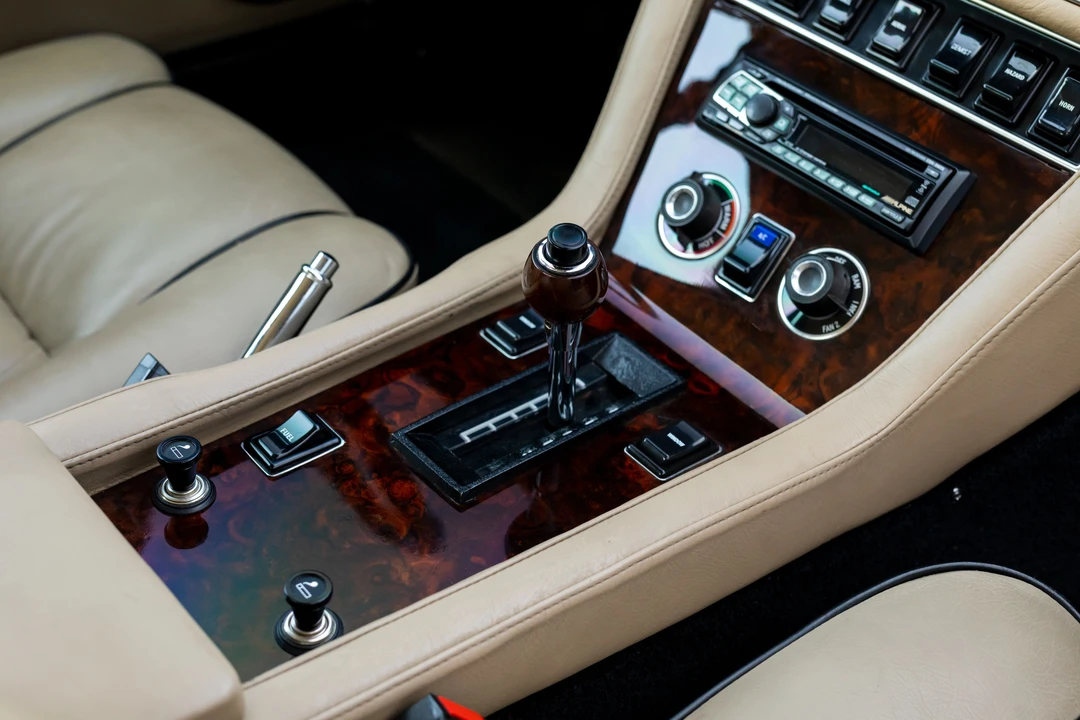 1973 Jensen Interceptor - Image 13 of 31