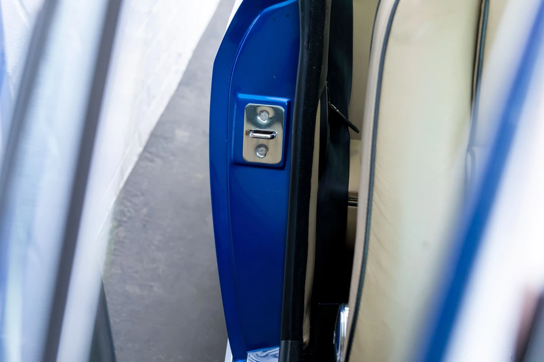 1973 Jensen Interceptor - Image 9 of 31