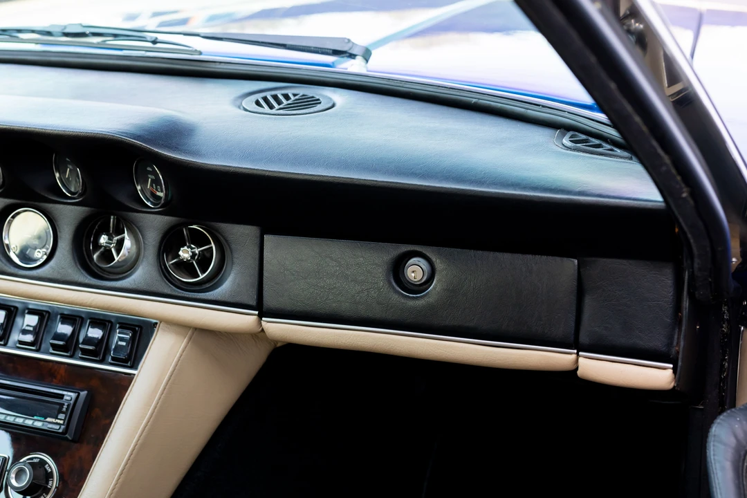 1973 Jensen Interceptor - Image 10 of 31