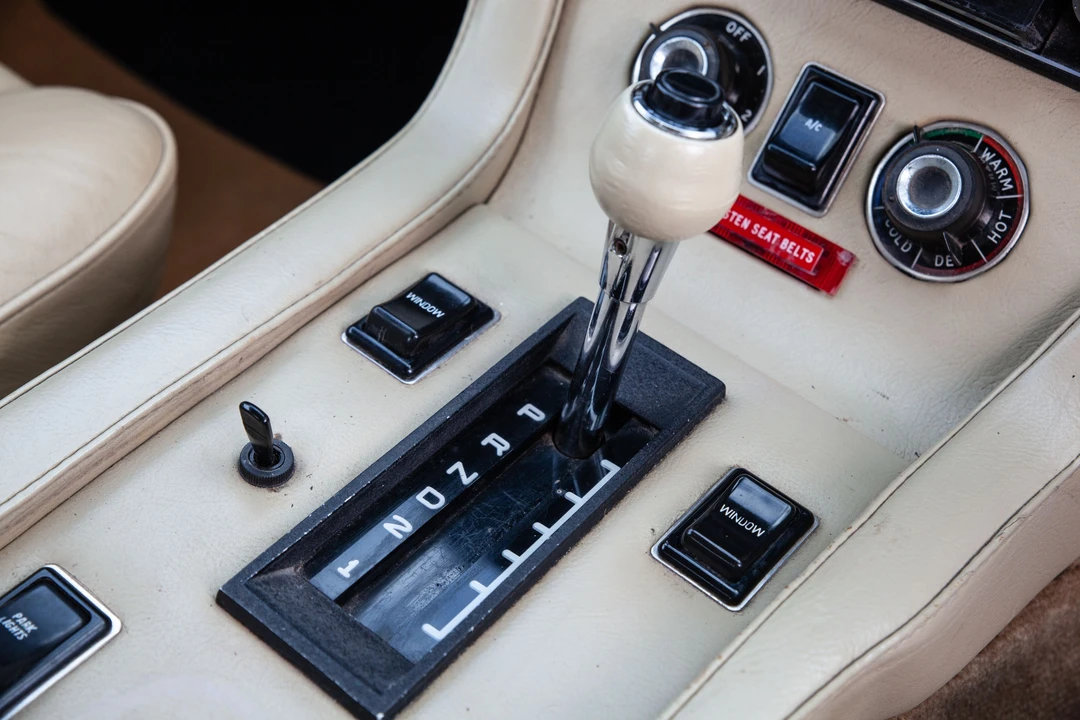 1973 Jensen Interceptor - Image 14 of 31