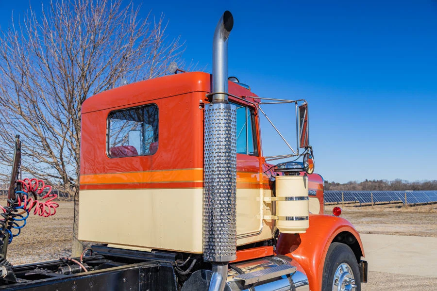 1973 Kenworth W900 - Image 26 of 31