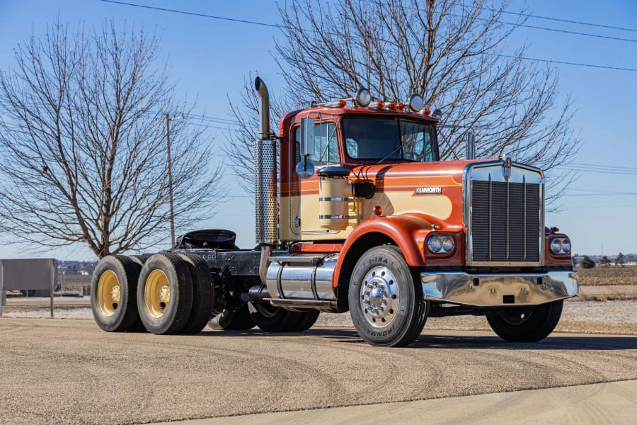 1973 Kenworth W900 - Image 6 of 31