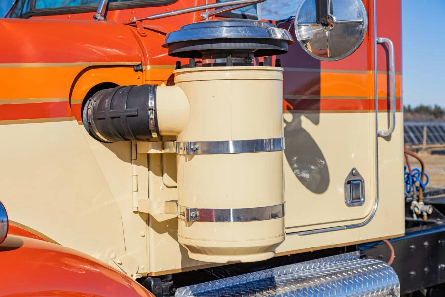 1973 Kenworth W900 - Image 12 of 31