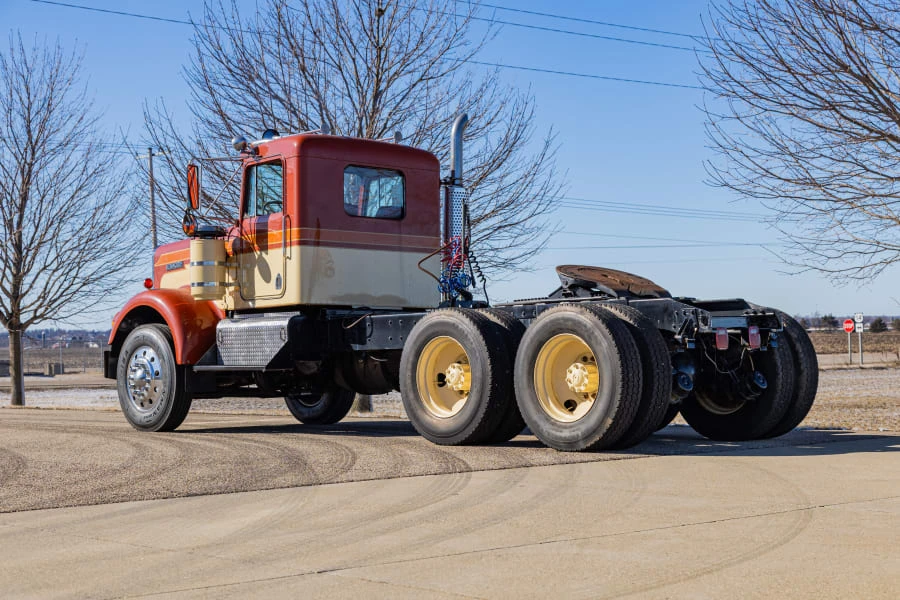1973 Kenworth W900 - Image 23 of 31