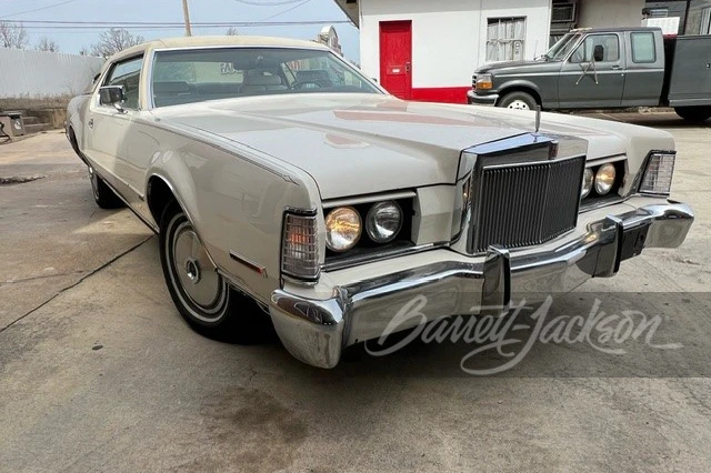 1973 Lincoln Continental Mark IV - Image 10 of 18