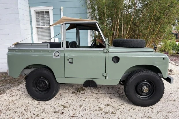 1973 Land Rover Series III 88 - Image 3 of 8