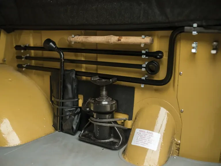 1973 Land Rover Range Rover Classic - Image 20 of 31