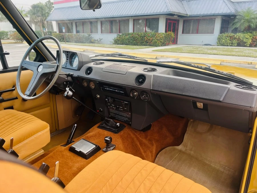 1973 Land Rover Range Rover Classic - Image 16 of 31