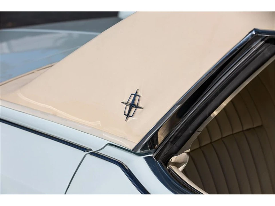 1973 Lincoln Continental 5th Gen - Image 16 of 31