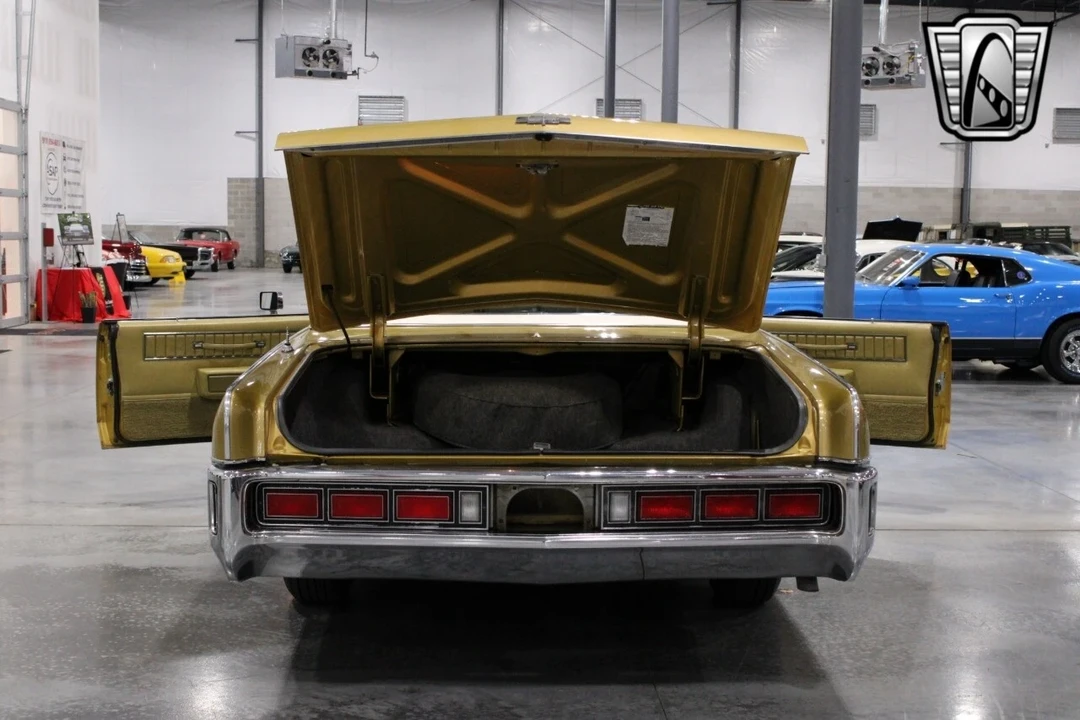 1973 Lincoln Continental 5th Gen - Image 20 of 21