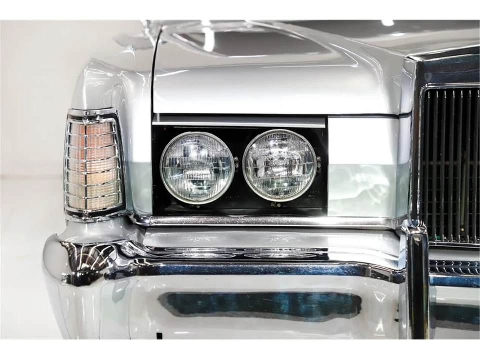 1973 Lincoln Continental 5th Gen - Image 25 of 31