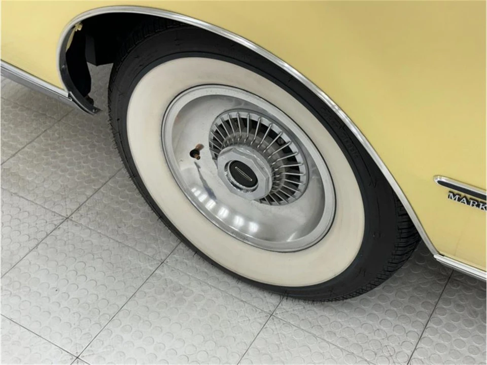 1973 Lincoln Continental 5th Gen - Image 11 of 31